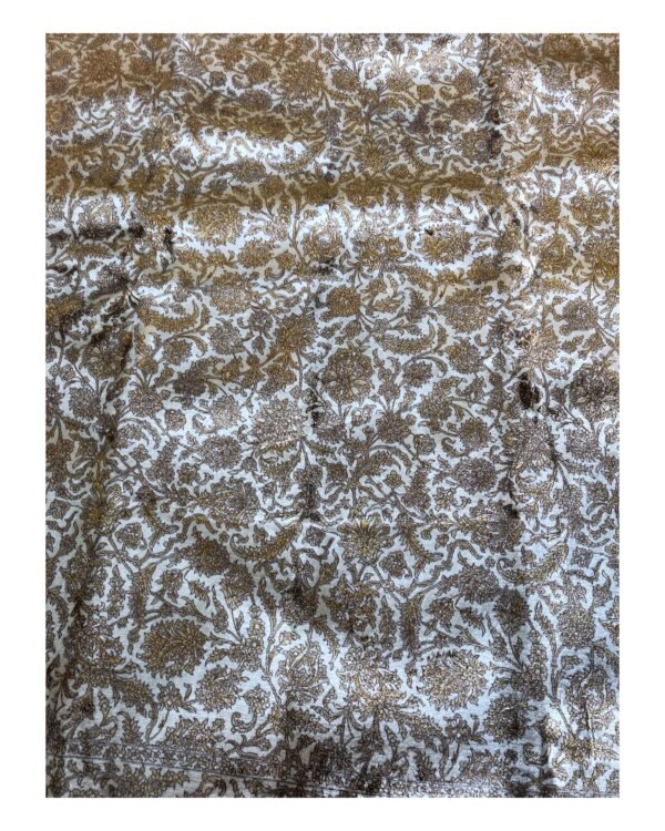 Golden Reverie – Persian Silk Rug (6ft x 4ft / 183cm x 122cm) - Image 2