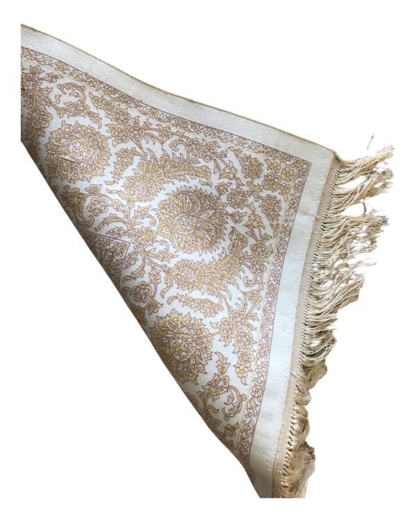Golden Reverie – Persian Silk Rug (6ft x 4ft / 183cm x 122cm) - Image 4